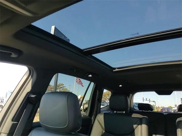 used 2023 Cadillac XT6 car, priced at $38,888