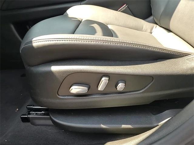 used 2024 Cadillac XT6 car, priced at $48,295