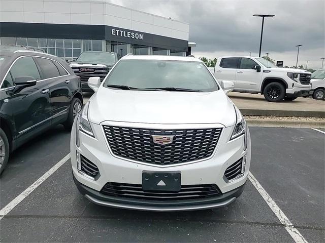 used 2022 Cadillac XT5 car, priced at $31,299