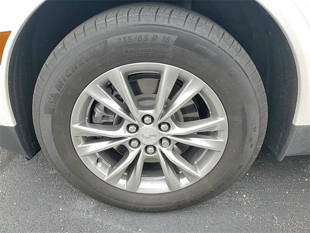 used 2022 Cadillac XT5 car, priced at $31,299