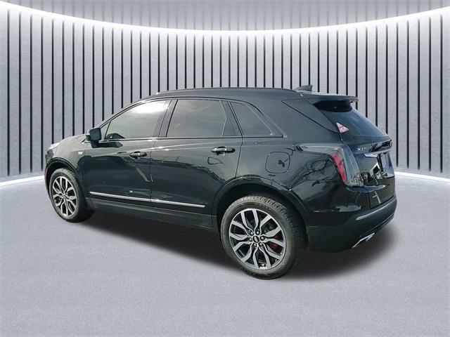 used 2022 Cadillac XT5 car, priced at $38,098