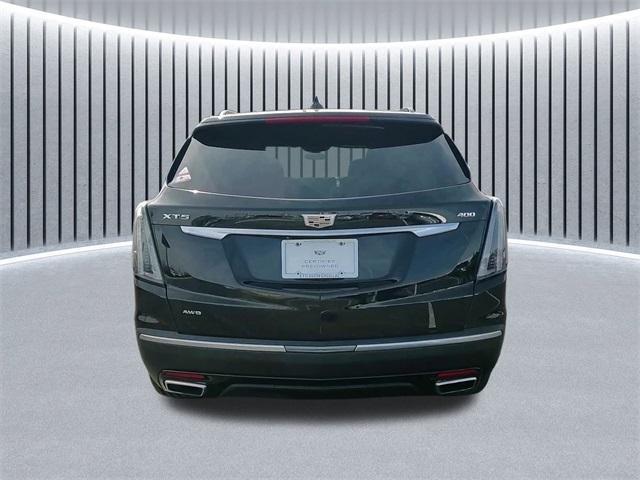 used 2022 Cadillac XT5 car, priced at $38,098