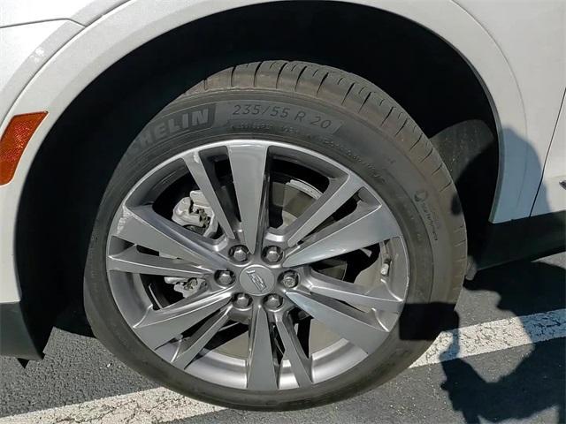 used 2024 Cadillac XT5 car, priced at $47,288