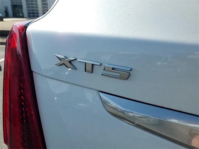 used 2024 Cadillac XT5 car, priced at $47,288