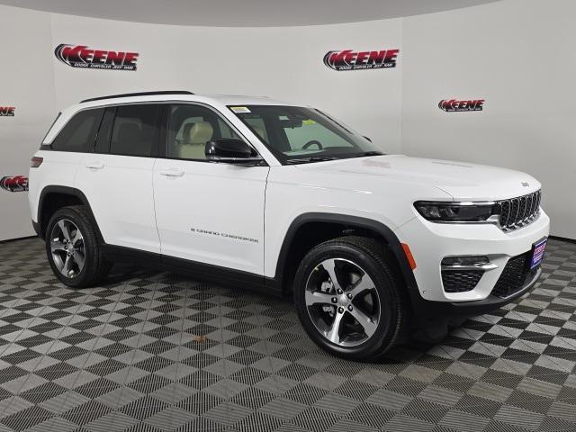 new 2025 Jeep Grand Cherokee car, priced at $51,760