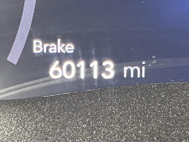 used 2021 Chrysler Pacifica Hybrid car, priced at $22,276