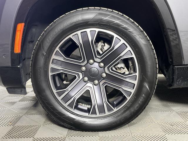 used 2024 Jeep Wagoneer car, priced at $40,318