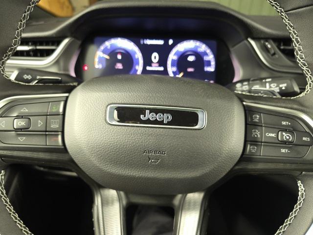 new 2025 Jeep Grand Cherokee car, priced at $39,978