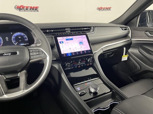 new 2025 Jeep Grand Cherokee L car