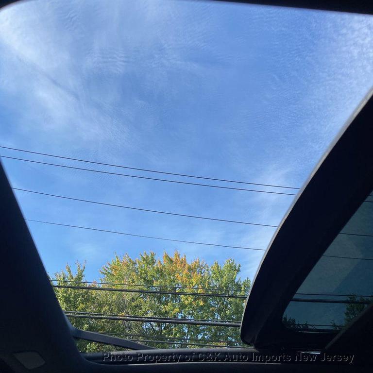 used 2022 Volvo XC60 Recharge Plug-In Hybrid car, priced at $35,945