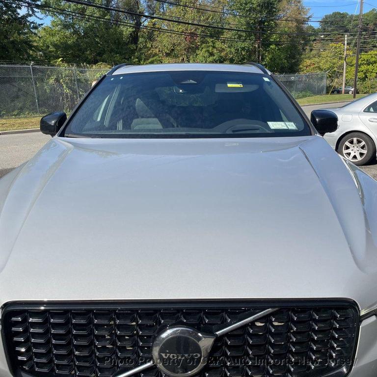 used 2022 Volvo XC60 Recharge Plug-In Hybrid car, priced at $35,945