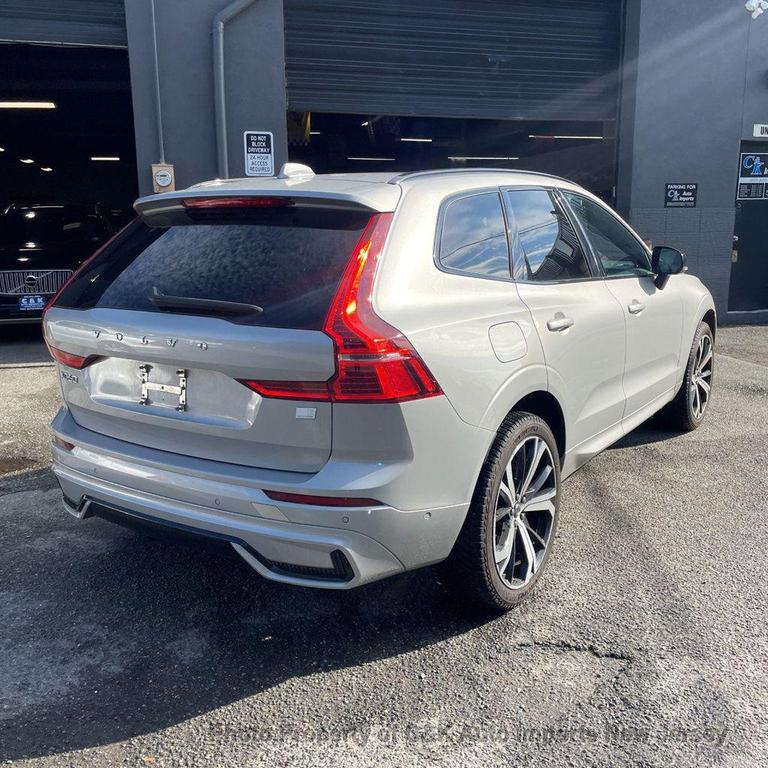 used 2022 Volvo XC60 Recharge Plug-In Hybrid car, priced at $35,945