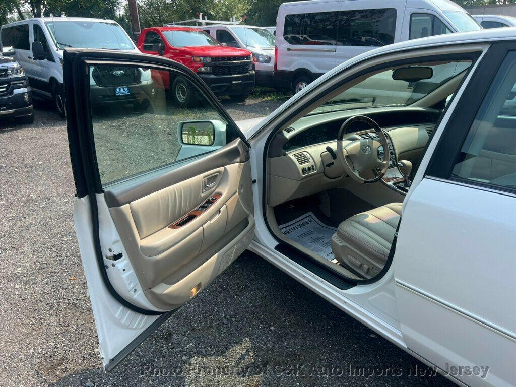 used 2004 Toyota Avalon car, priced at $5,945