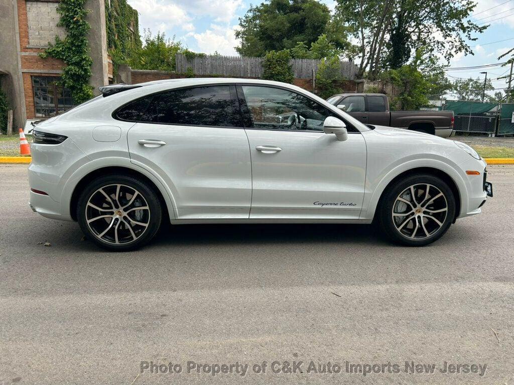 used 2022 Porsche Cayenne car