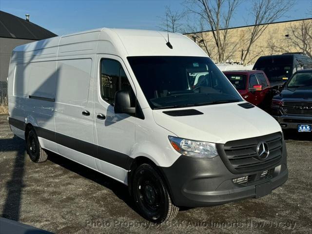 used 2024 Mercedes-Benz Sprinter 2500 car