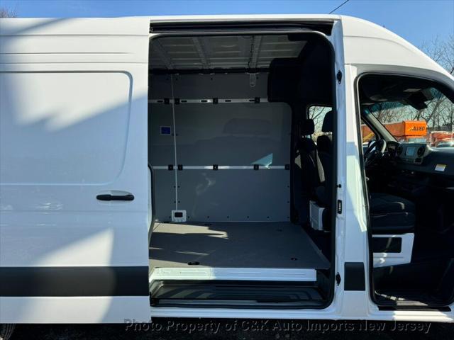 used 2024 Mercedes-Benz Sprinter 2500 car