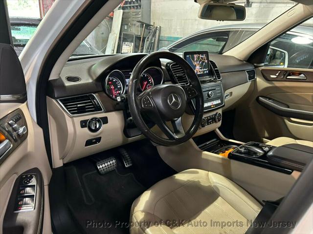 used 2019 Mercedes-Benz GLE 400 car