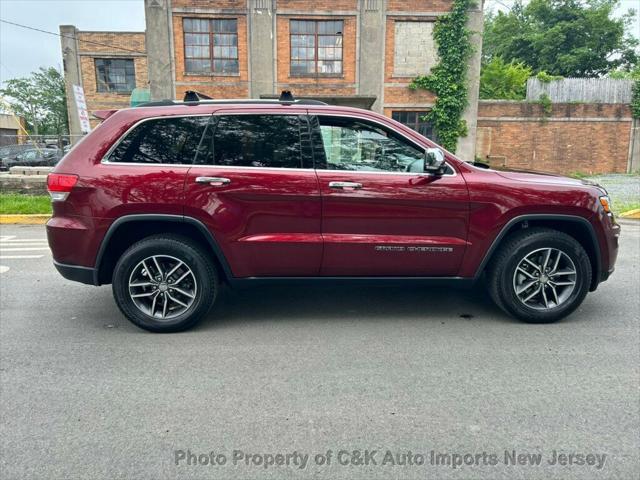 used 2018 Jeep Grand Cherokee car, priced at $17,995