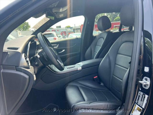 used 2022 Mercedes-Benz GLC 300 car