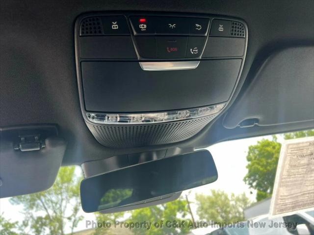used 2022 Mercedes-Benz GLC 300 car