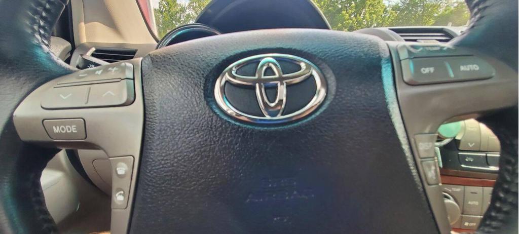 used 2008 Toyota Sienna car, priced at $5,788