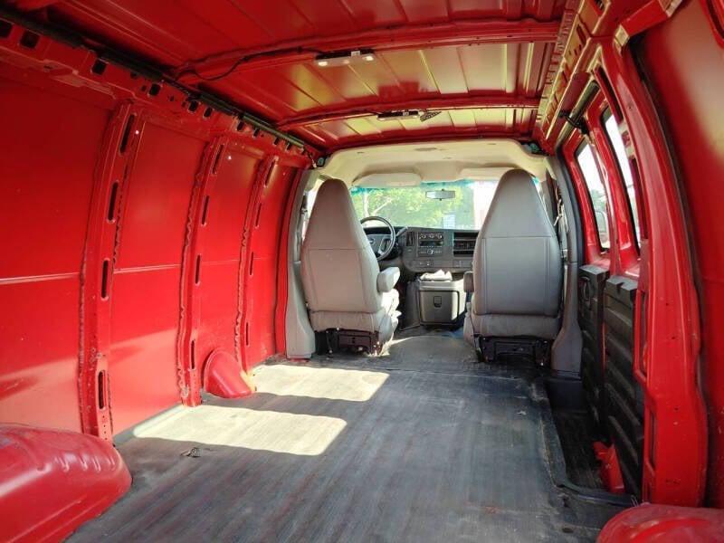 used 2016 GMC Savana 3500 car, priced at $18,750