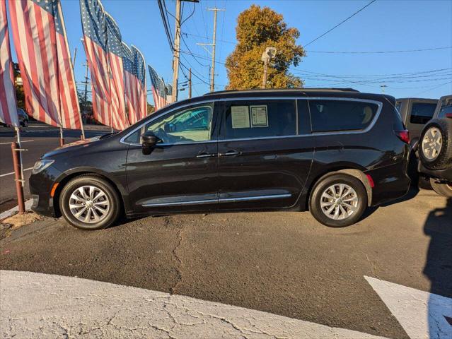 used 2017 Chrysler Pacifica car, priced at $13,750