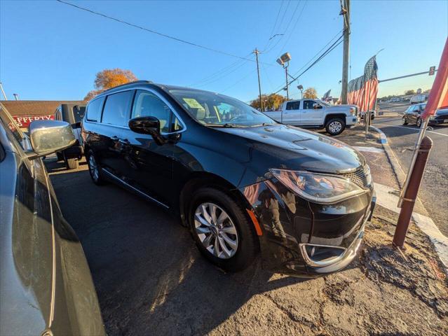 used 2017 Chrysler Pacifica car, priced at $13,750