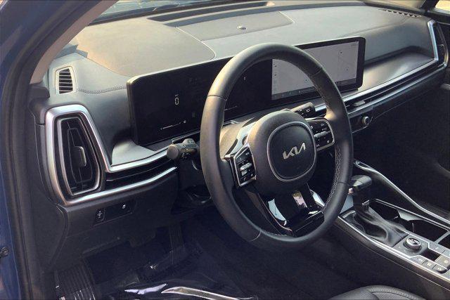 used 2024 Kia Sorento car, priced at $31,370