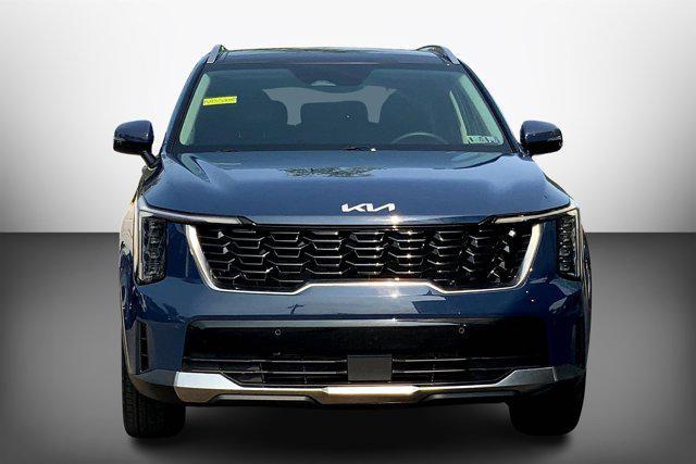used 2024 Kia Sorento car, priced at $31,370