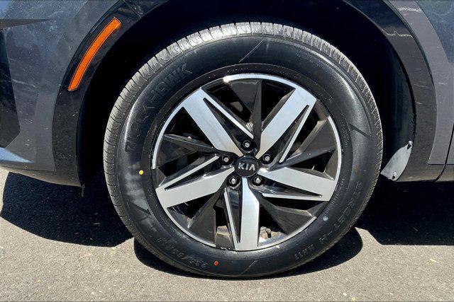 used 2021 Kia Sorento car, priced at $29,711