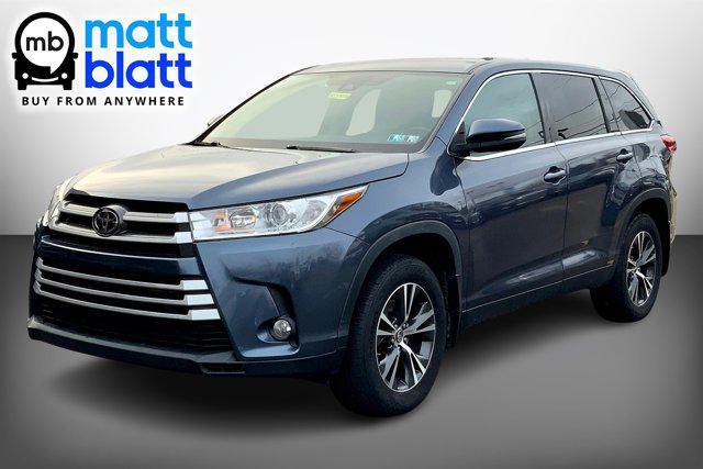 used 2019 Toyota Highlander car, priced at $27,999