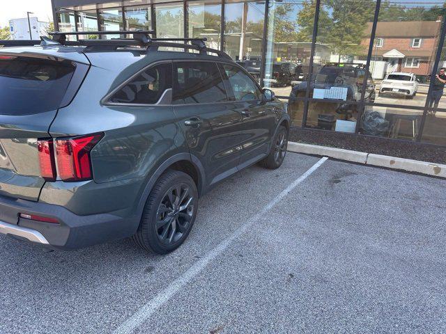 used 2022 Kia Sorento car, priced at $30,895