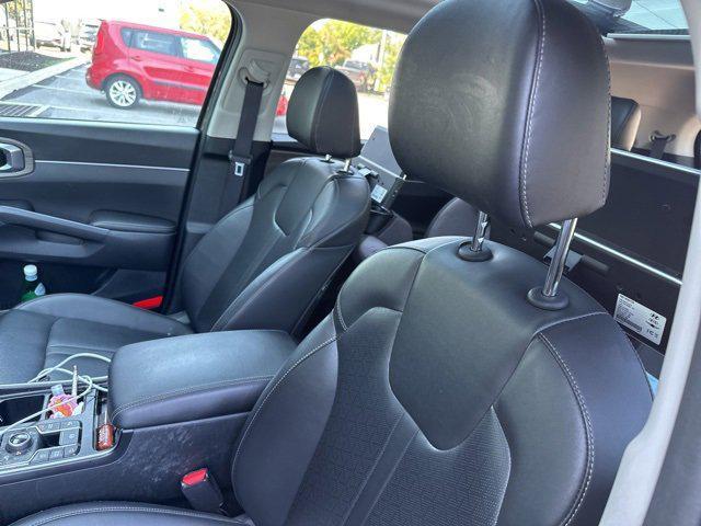 used 2022 Kia Sorento car, priced at $30,895