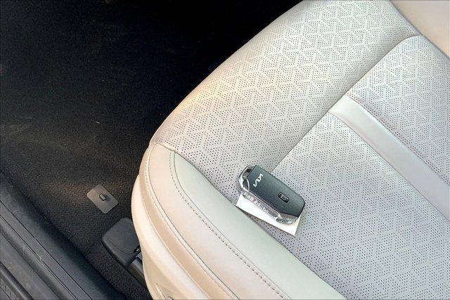 used 2023 Kia Sorento Hybrid car, priced at $30,457