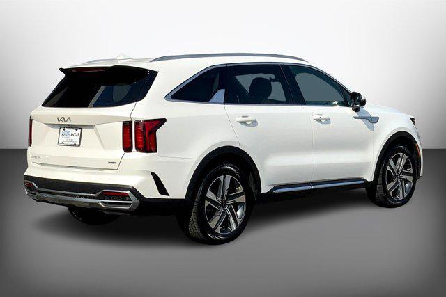used 2023 Kia Sorento Hybrid car, priced at $30,457