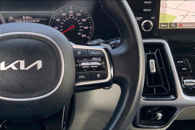 used 2023 Kia Sorento Hybrid car, priced at $30,457