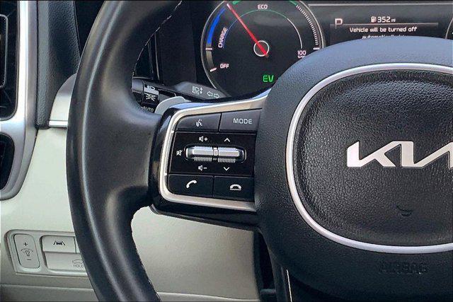 used 2023 Kia Sorento Hybrid car, priced at $30,457