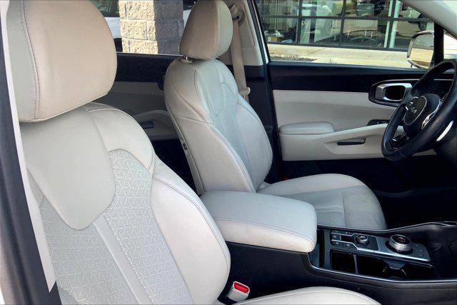 used 2023 Kia Sorento Hybrid car, priced at $30,457