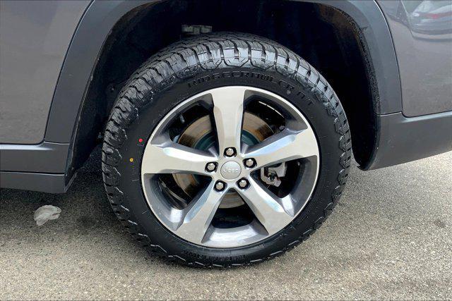 used 2021 Jeep Grand Cherokee L car, priced at $31,995