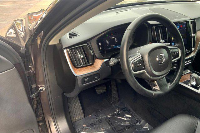 used 2022 Volvo XC60 car, priced at $32,801
