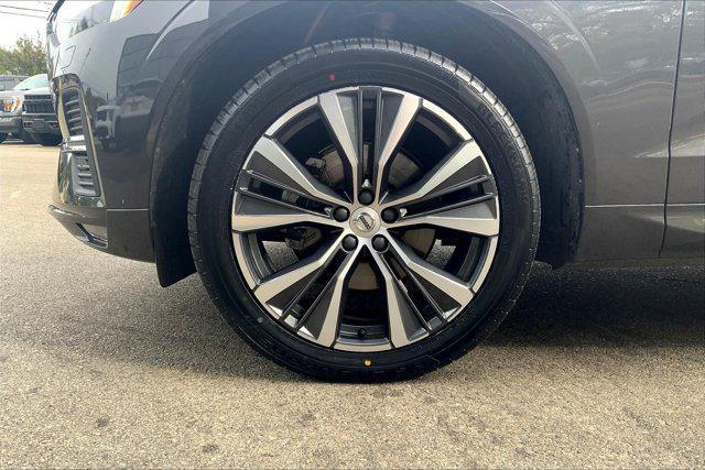 used 2022 Volvo XC60 car, priced at $32,801