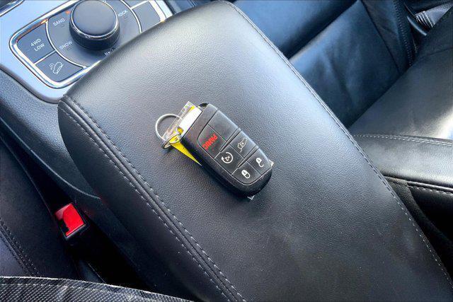 used 2022 Jeep Grand Cherokee car, priced at $29,595