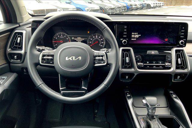 used 2023 Kia Sorento car, priced at $42,280