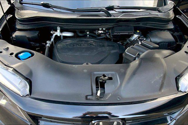 used 2022 Honda Pilot car, priced at $31,195