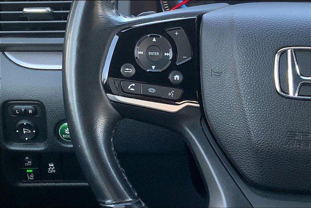 used 2022 Honda Pilot car, priced at $31,195