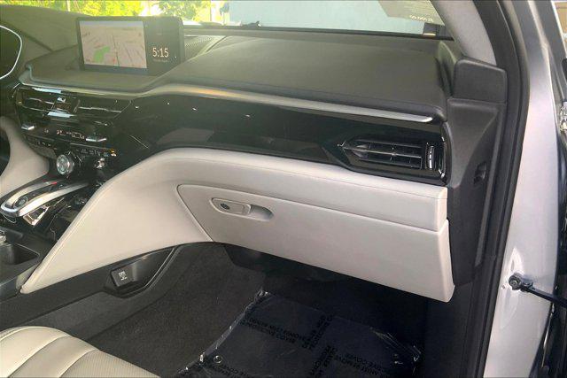 used 2023 Acura MDX car, priced at $41,997