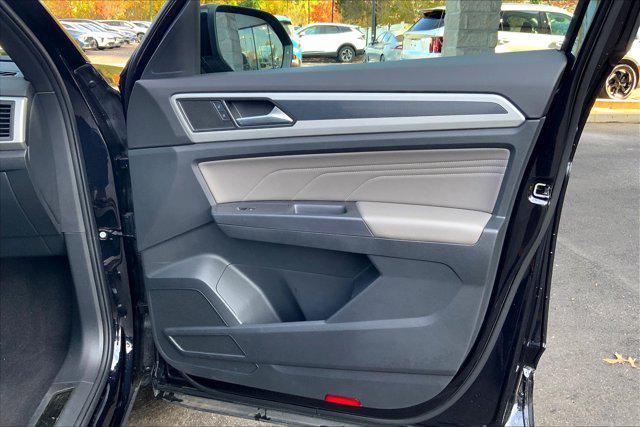 used 2021 Volkswagen Atlas Cross Sport car, priced at $30,999