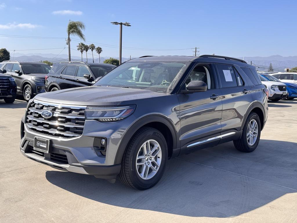new 2025 Ford Explorer car, priced at $50,280