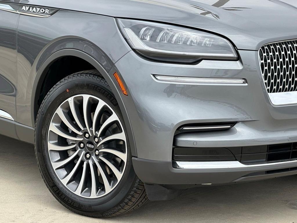 new 2024 Lincoln Aviator car, priced at $57,685